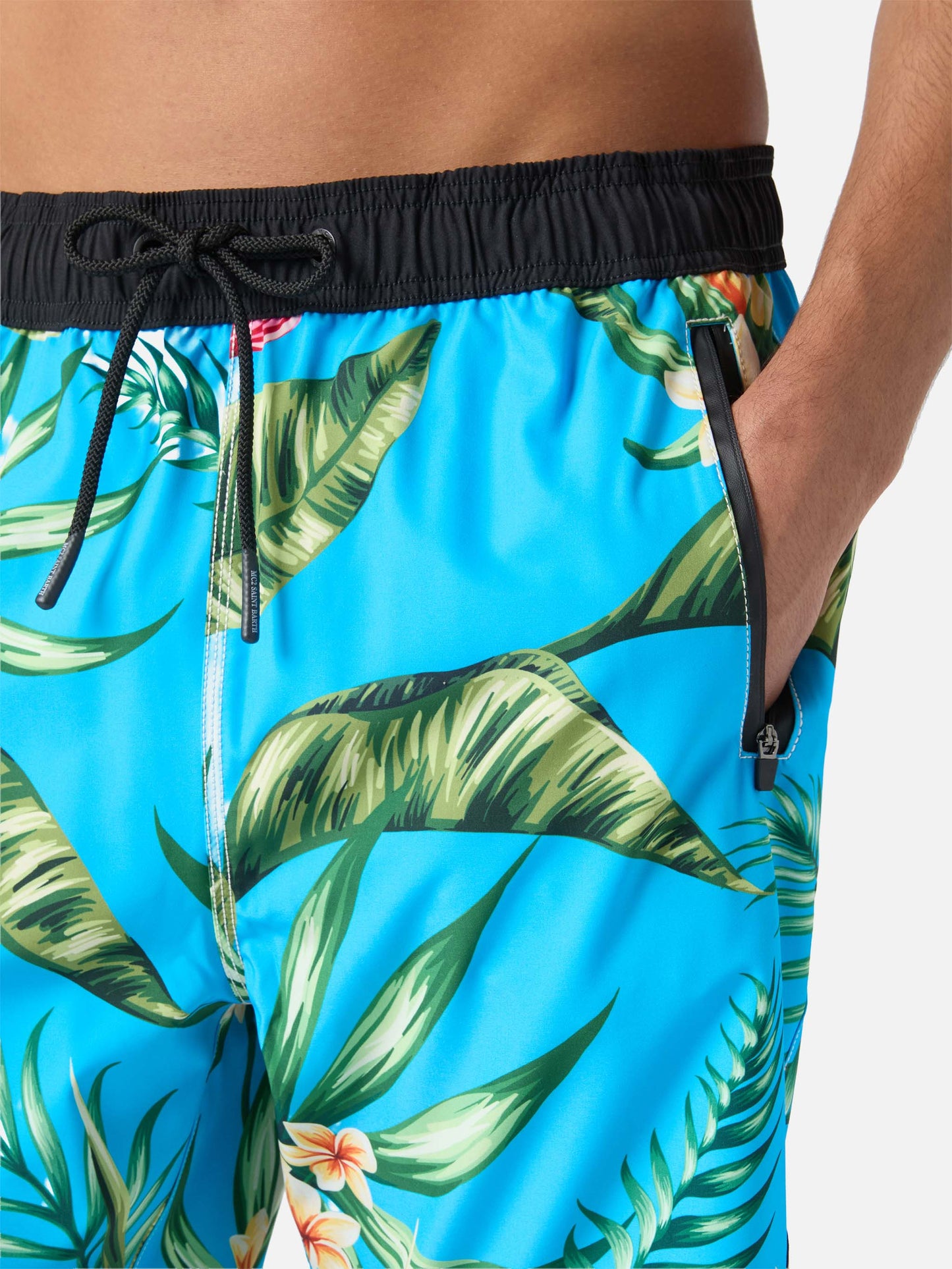 Badeshorts mit Blumenmuster im Surf-Stil