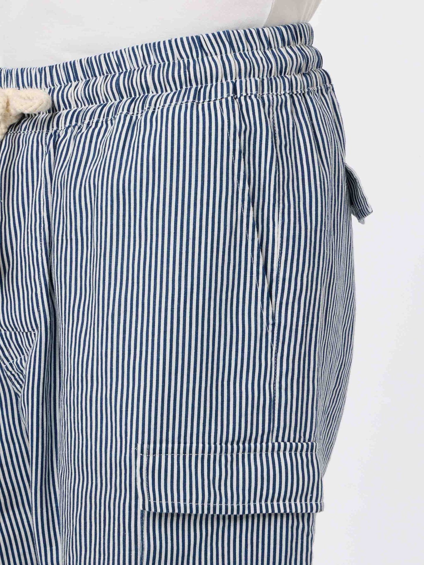 Bermuda da uomo Marseille in lino rigato blu