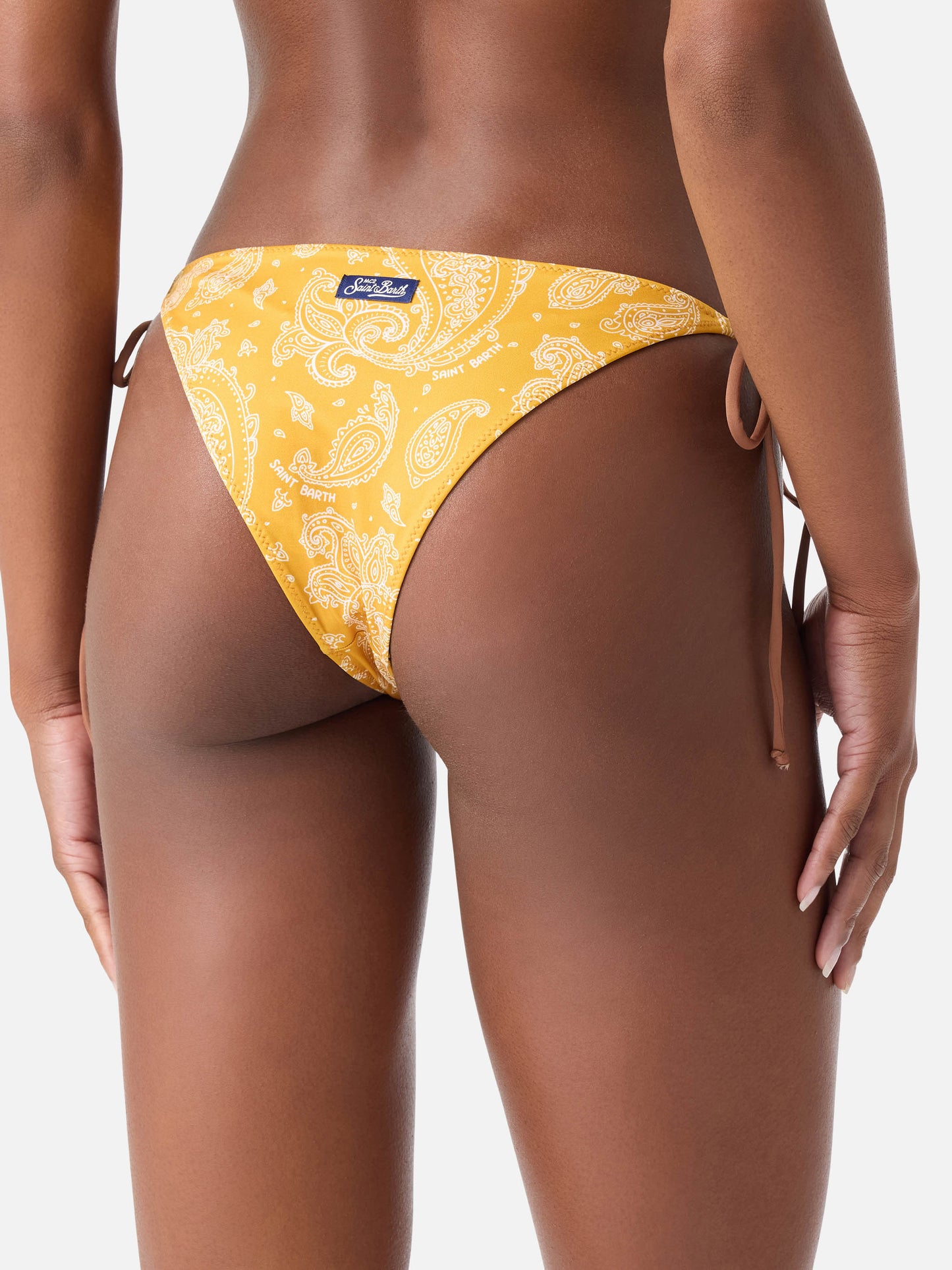 Ockerfarbene Marielle Bikinihose mit Paisley-Print 