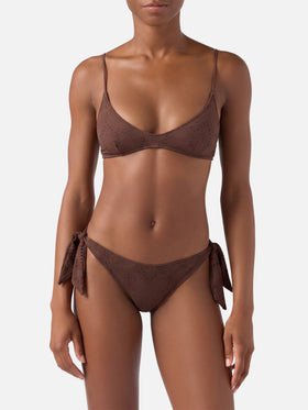 Paloma Yali Triangel-Bralette-Bikini mit tiefem Ausschnitt aus brauner Sangallo-Spitze 