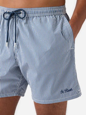 Costume classico leggero Patmos in seersucker a righe blu