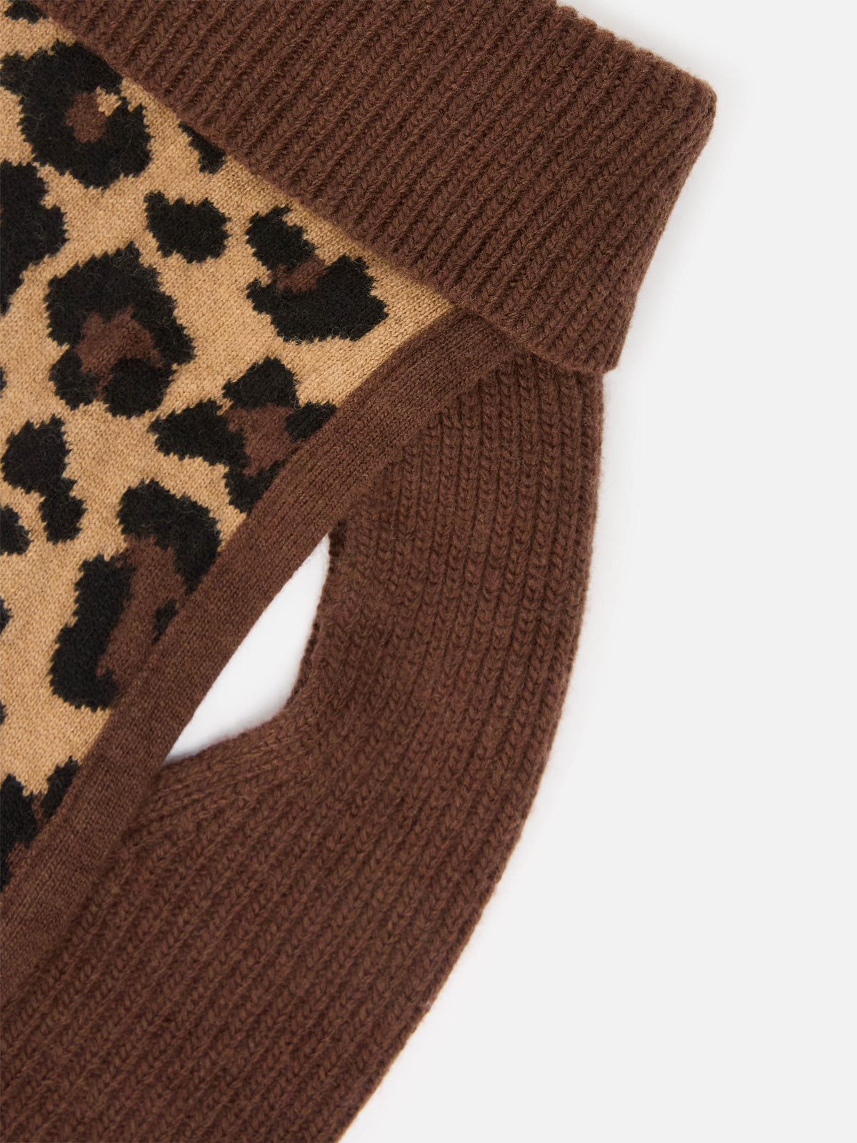 Jersey para perro Pulldoger con estampado de leopardo y bordado Monella 