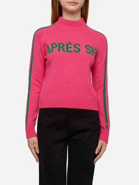 Woman half-turtleneck sweater with Apres ski embroidery