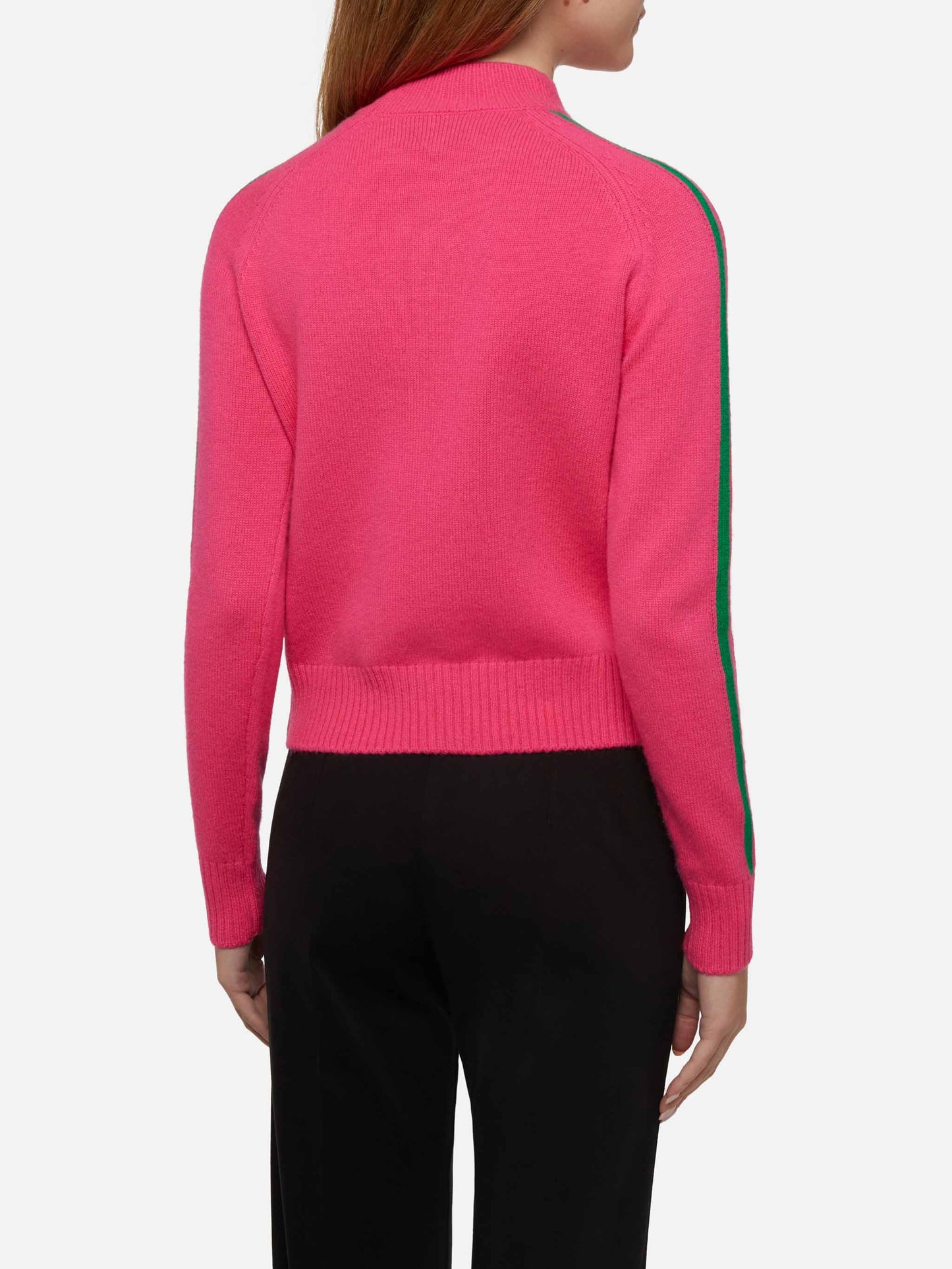 Woman half-turtleneck sweater with Apres ski embroidery