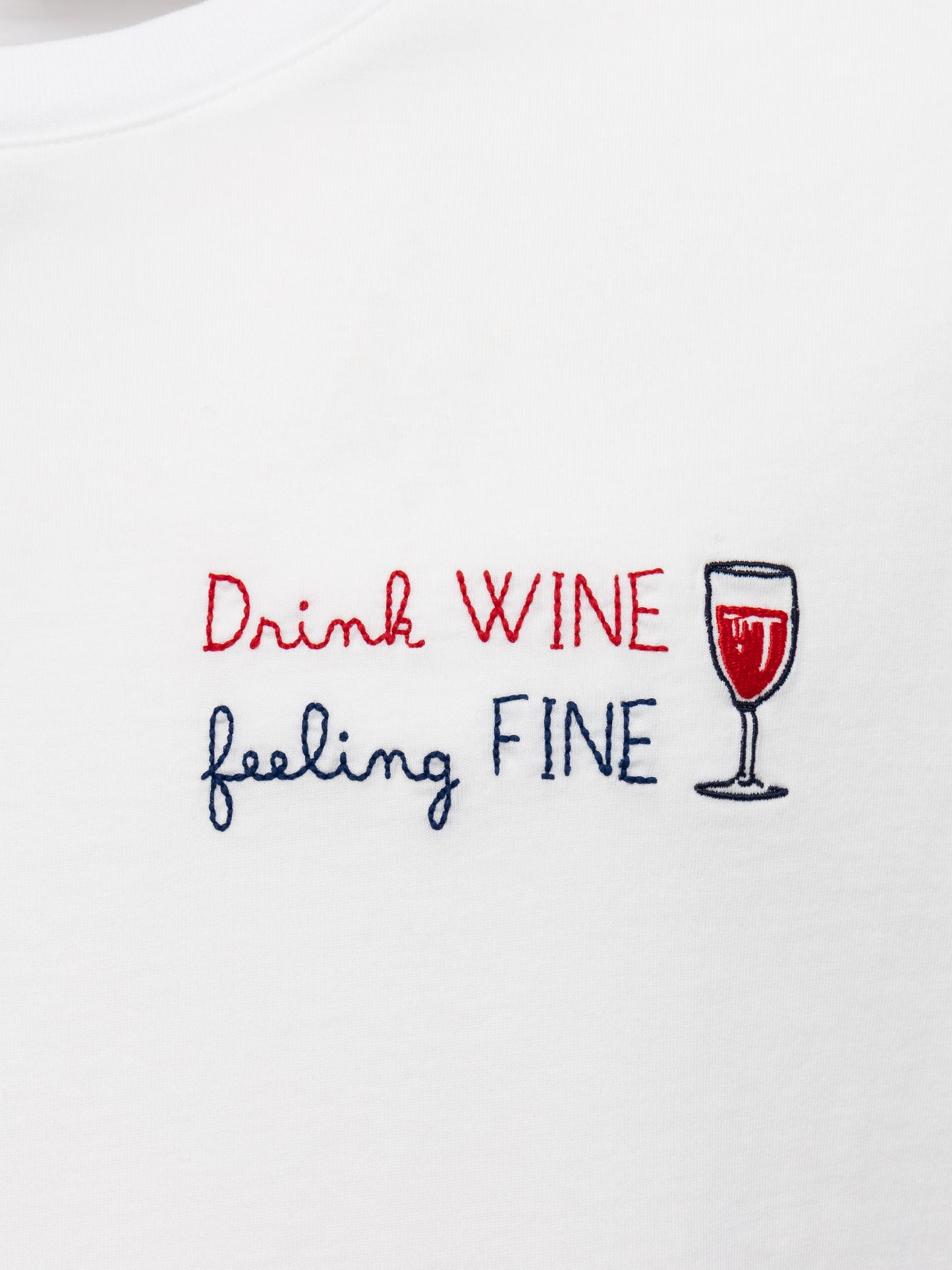 T-Shirt Portofino aus Baumwolljersey mit klassischer Passform und Stickerei „Drink WINE feeling FINE“