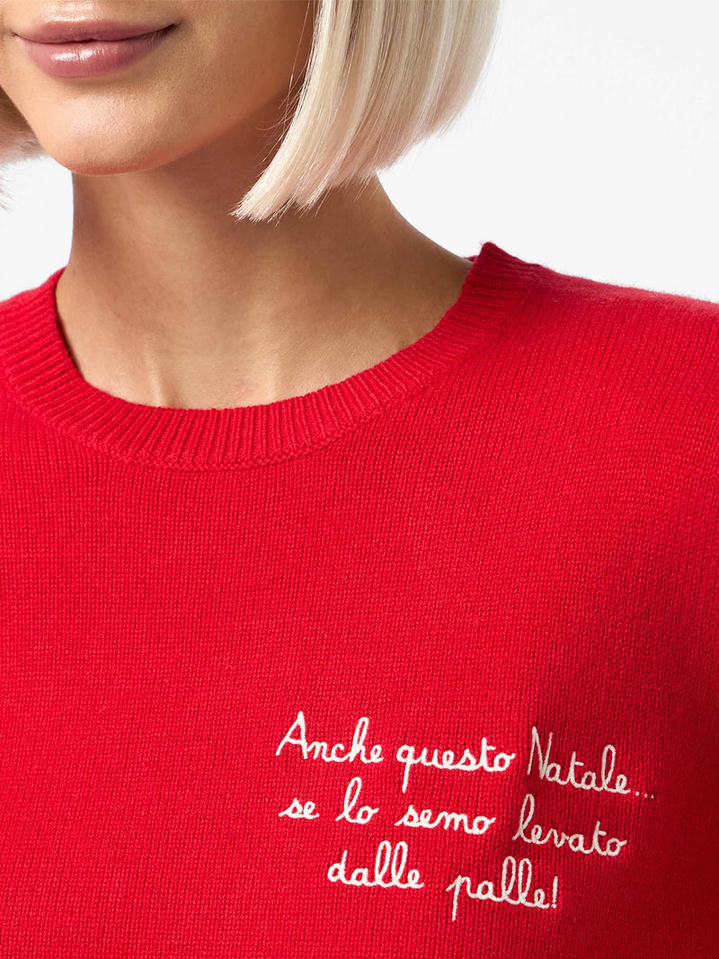 Roter Damenpullover „New Queen“ mit „Anche questo Natale...“-Stickerei | VACANZE DI NATALE SONDERAUSGABE