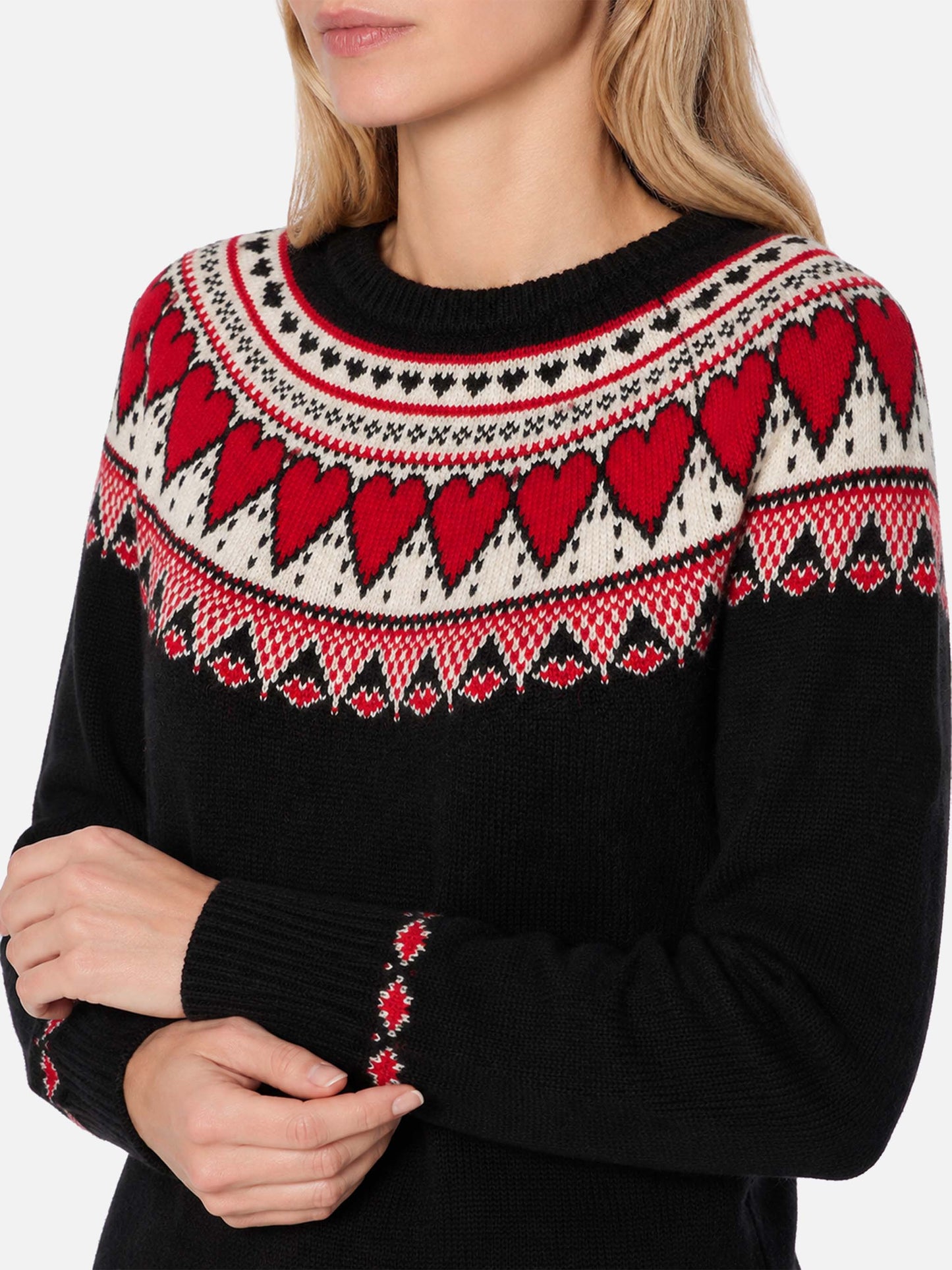 Schwarzer New Queen Nordic Pullover mit Herz-Jacquard 