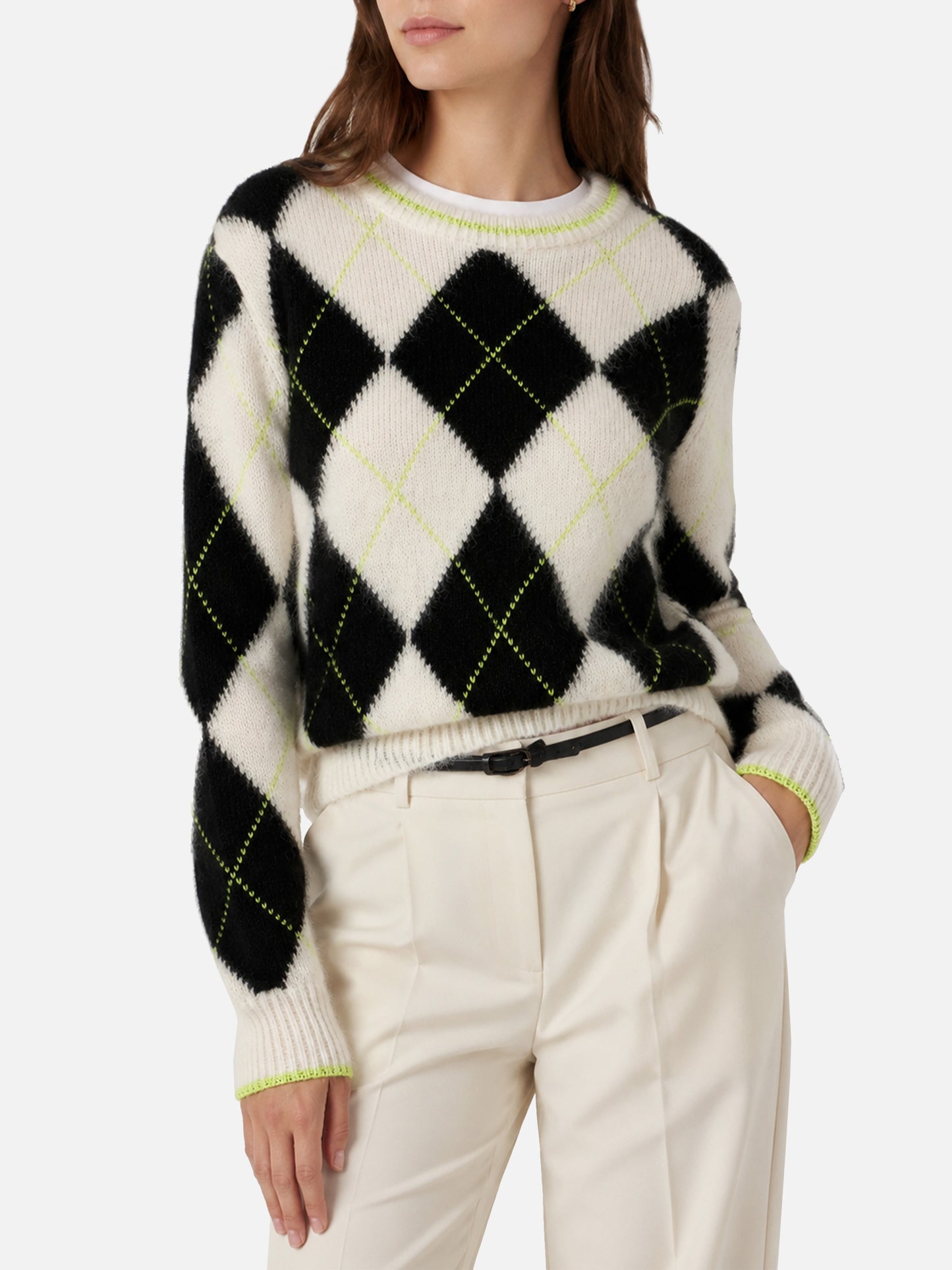 New Queen Soft cropped sweater with argyle pattern