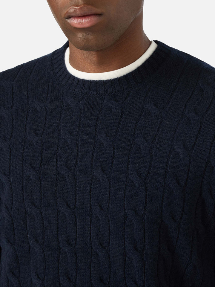 Marineblauer blue Regent Woll-Rundhalspullover mit Zopfmuster 