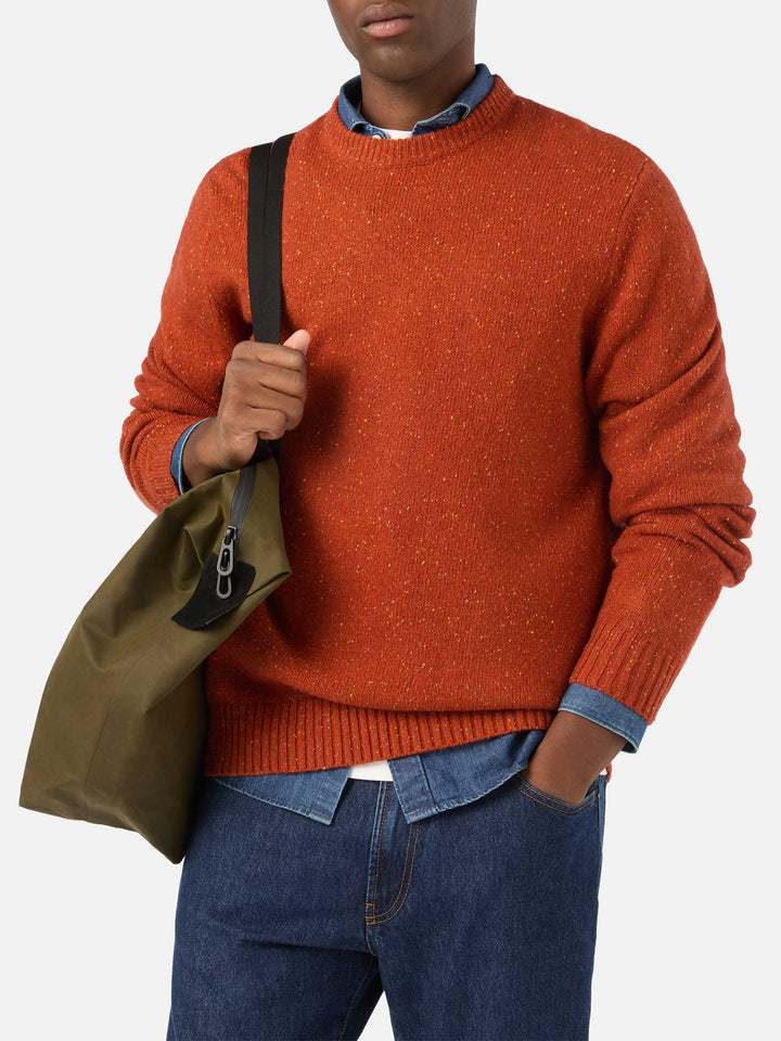 Maglia girocollo Regent arancione in misto lana Donegal