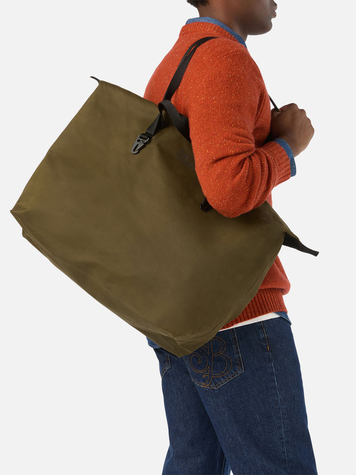 Military green Seamless Maxi waxed bag