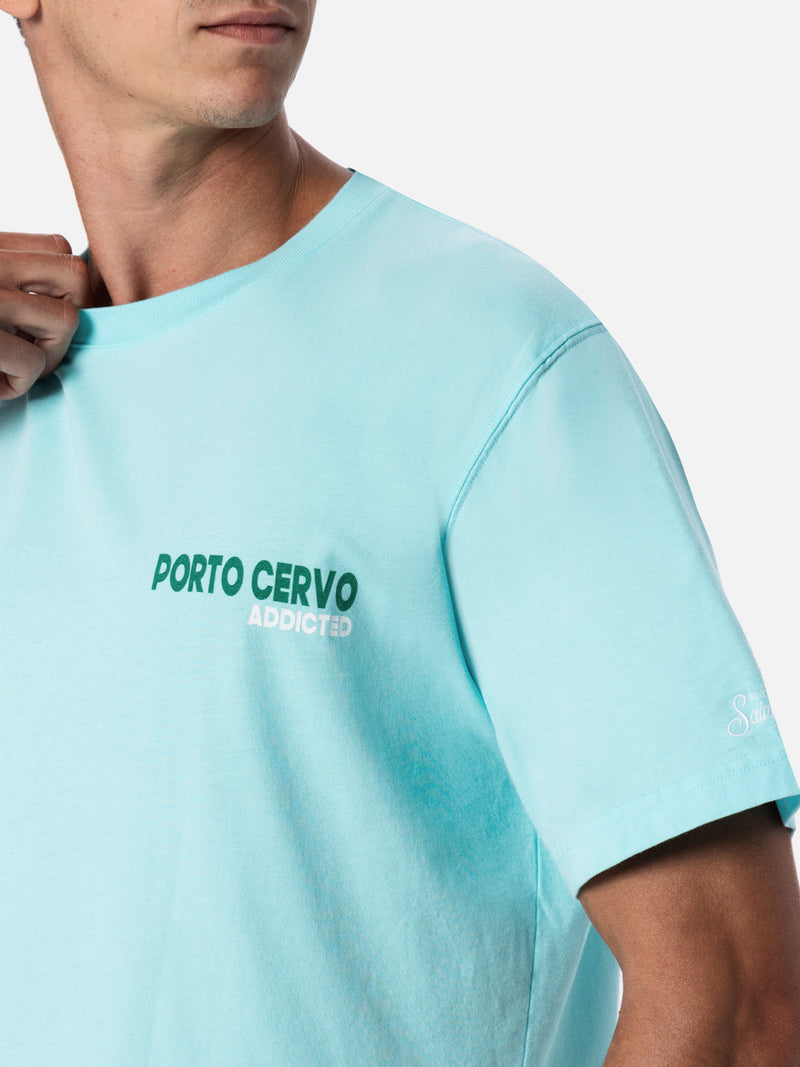 Man cotton t-shirt with Porto Cervo Addicted postcard placed print