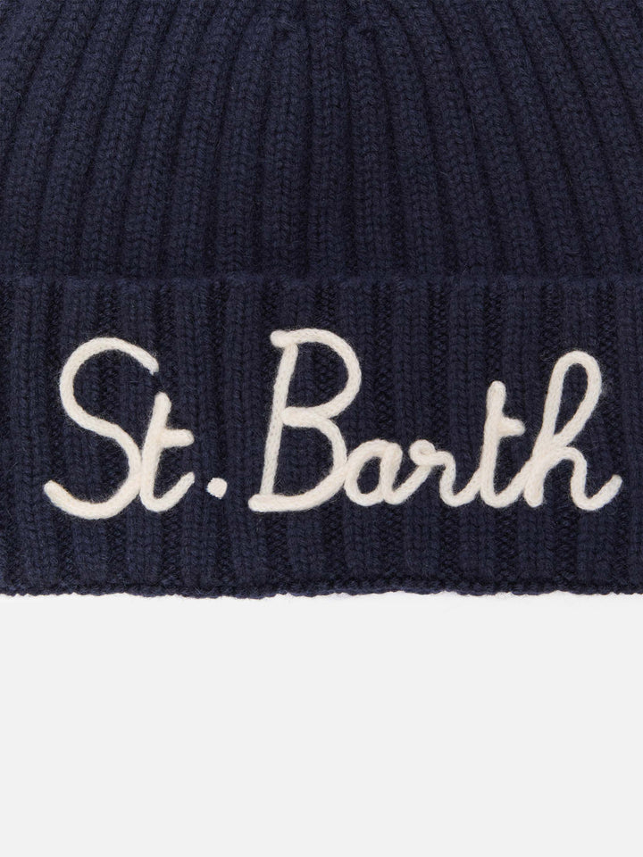 Berretto Wengen in misto cashmere blu con ricamo St. Barth