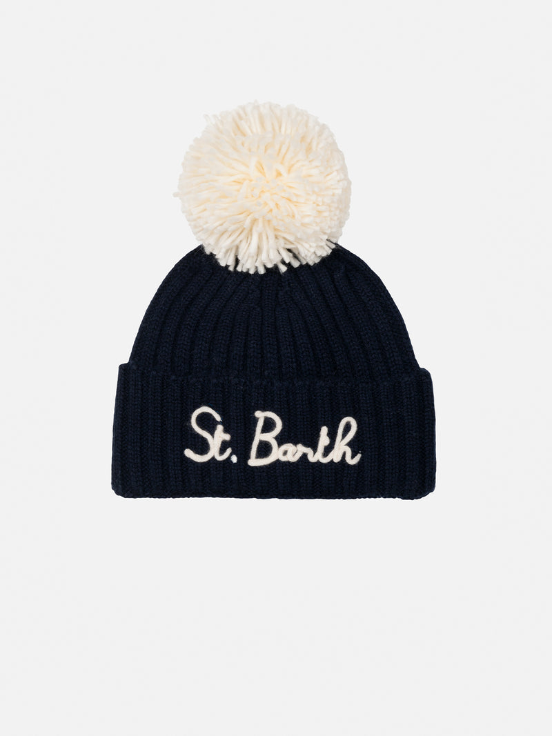 Cappello blu da bambino Wengen con pompon e ricamo St. Barth