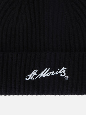 Gorro Wengen de cashmere negro con bordado St. Moritz | Special edition 