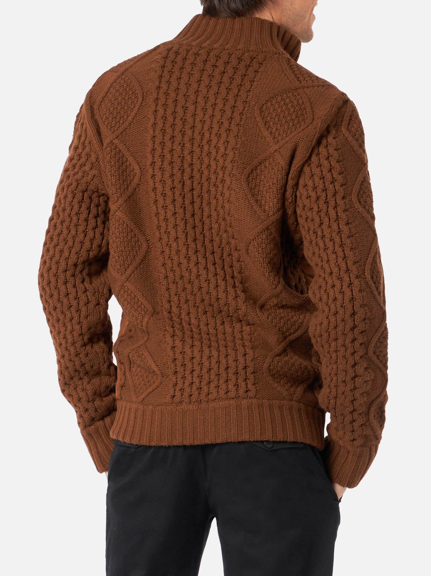 Braune wattierte Herrenjacke mit Strickärmeln