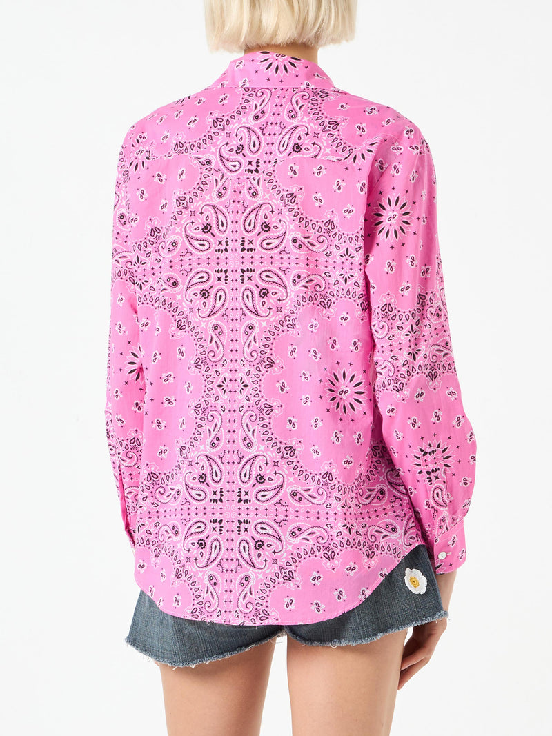 Woman pink shirt with bandanna print