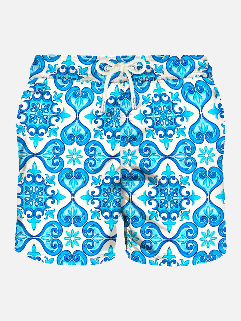 Herren-Badeshorts aus leichtem Stoff mit Majolika-Print