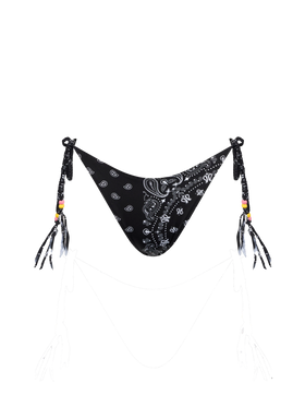 Freche Damen-Badehose mit Bandana-Print