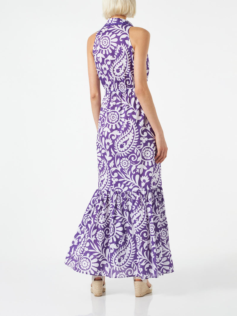 Woman halterneck dress with paisley print