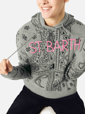 Kurz geschnittener Damen-Kapuzenpullover aus Strick mit Bandana-Print