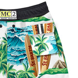 Jungen-Badeshorts im Surf-Stil mit hawaiianischem Aufdruck