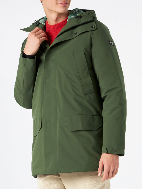 Parka da uomo con cappuccio e stampa bandana verde militare