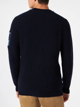 Man ribbed blue sweater