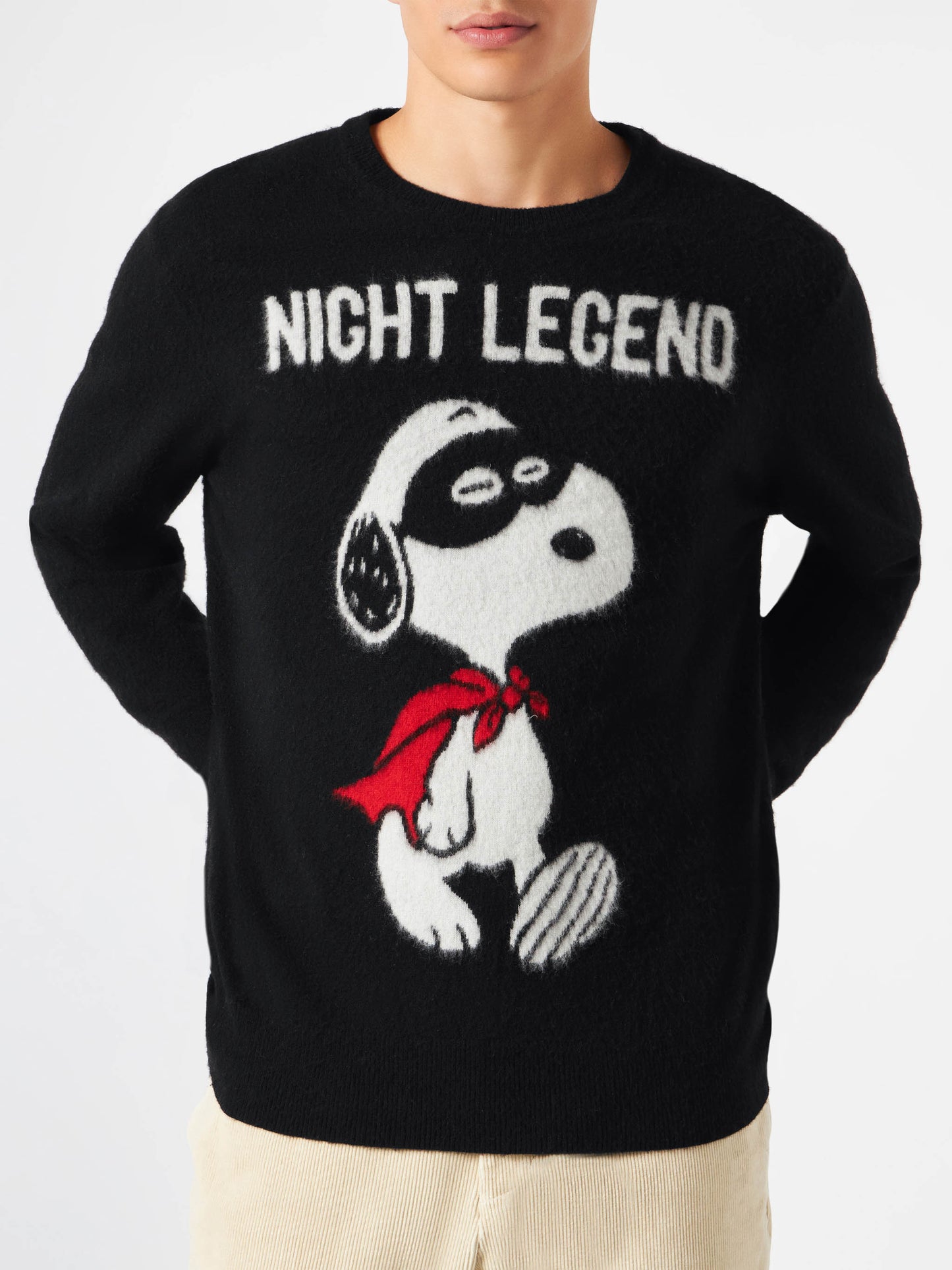 Maglione da uomo morbido con stampa Snoopy Night Legend | SNOOPY - EDIZIONE SPECIALE PEANUTS™