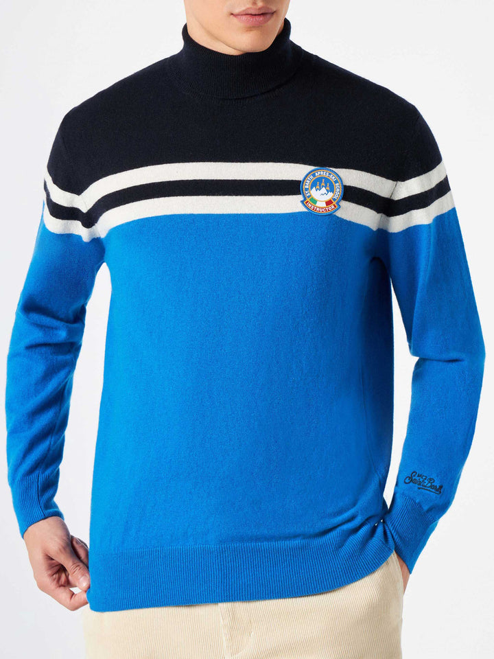 Rollkragenpullover aus Kaschmirmischung mit Aufnäher