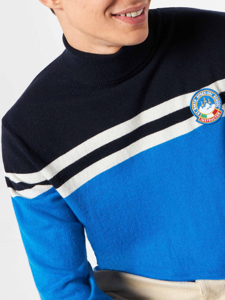 Rollkragenpullover aus Kaschmirmischung mit Aufnäher