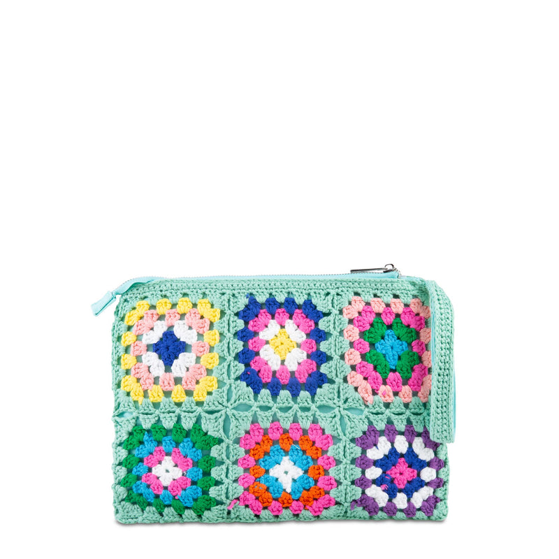 Wassergrüne Häkel-Clutch „Parisienne“ mit Saint-Barth-Stickerei