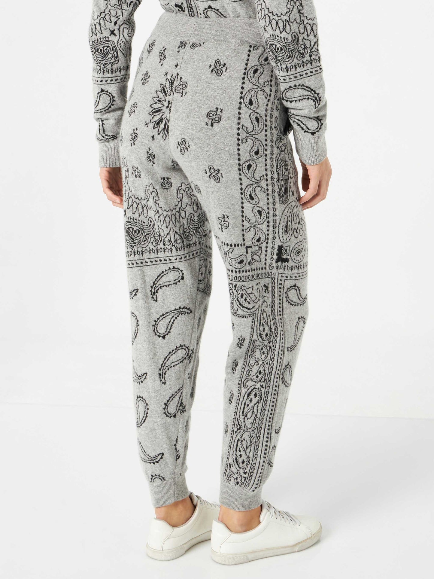 Woman lightweight knit sweatpants with grey bandanna print - MC2 Saint Barth