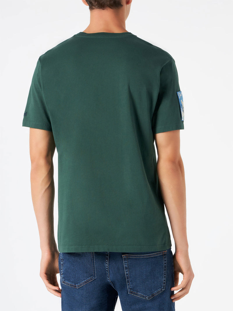 T-shirt verde bosco da uomo con toppe