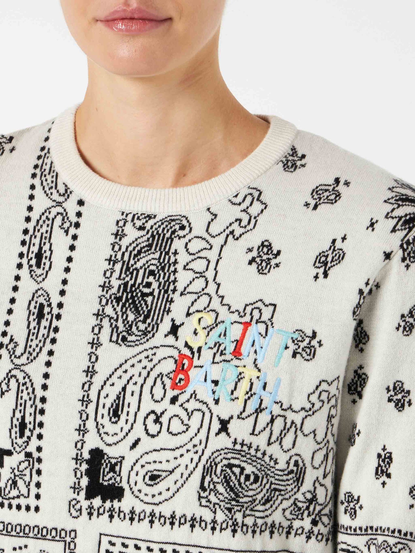 Maglione da donna con ricamo stampa bandana